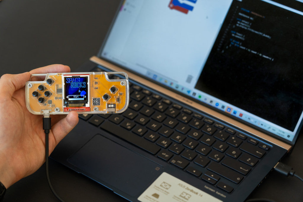 Circuitmess Nibble - An Educational DIY Game Console